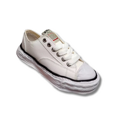 NEW FH Low-Top Sneaker